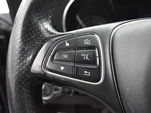 Used 2018 Mercedes-Benz C 300 4MATIC Sedan image 8