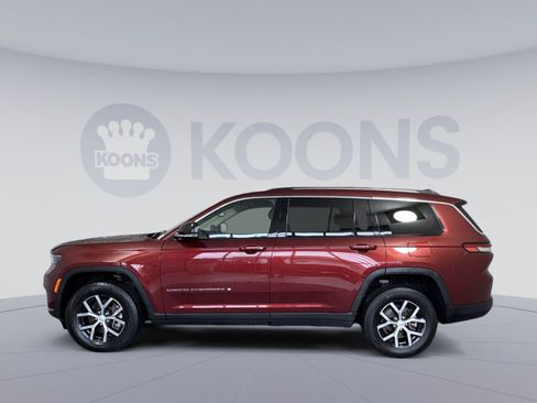 Used 2023 Jeep Grand Cherokee L Limited AWD/4WD image 2