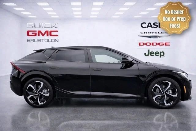 Used 2023 Kia EV6 GT-Line w/ GT-Line Suede Seat Package AWD/4WD image 4