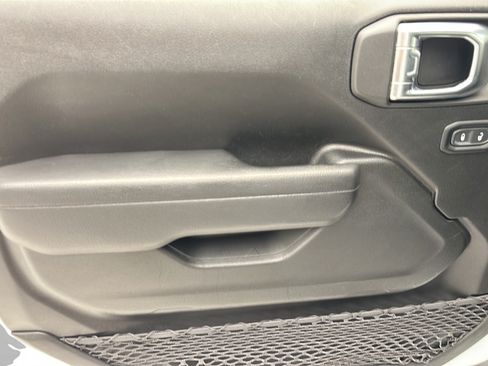 Used 2023 Jeep Wrangler Unlimited Sport AWD/4WD image 13