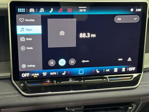 New 2026 Volkswagen Tiguan SE FWD image 17