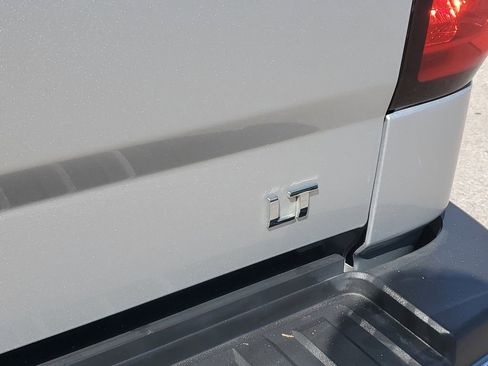 Used 2015 Chevrolet Silverado 2500 LT w/ LT Convenience Package image 31