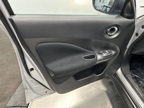 Used 2016 Nissan Juke S image 9