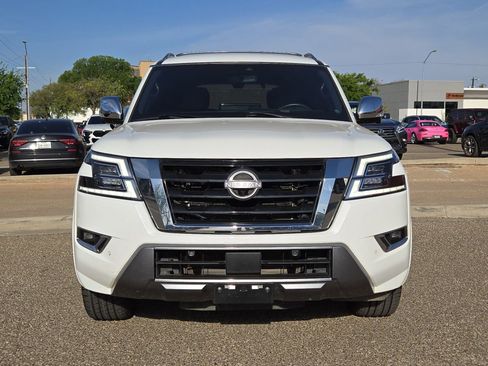 Used 2022 Nissan Armada Platinum w/ Captain's Chairs Package AWD/4WD image 10