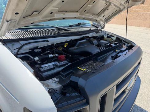 Used 2013 Ford E-250 and Econoline 250 w/ Commercial Cargo Van Pkg RWD image 42
