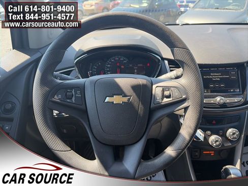 Used 2018 Chevrolet Trax LT image 11