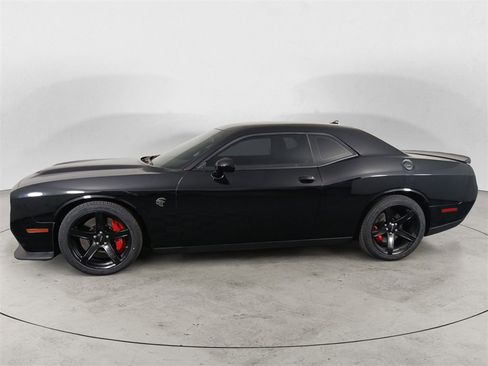 Used 2022 Dodge Challenger SRT Hellcat Redeye image 2