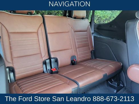 Used 2023 GMC Yukon Denali Ultimate AWD/4WD image 15
