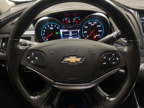 Used 2018 Chevrolet Impala LT FWD image 4