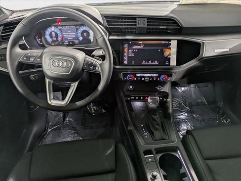 New 2025 Audi Q3 2.0T Premium image 16