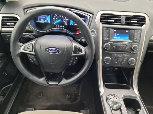 Used 2018 Ford Fusion S image 22