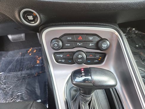 Certified 2022 Dodge Challenger GT RWD image 29