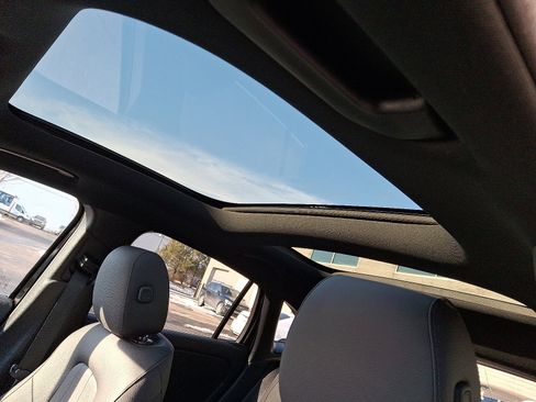 New 2026 Mercedes-Benz GLA 250 4MATIC image 12