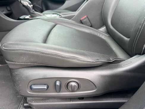Used 2024 Buick Encore GX Sport Touring w/ Comfort Package AWD/4WD image 23