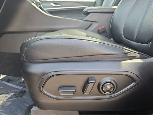 Used 2024 Jeep Grand Cherokee Limited w/ Luxury Tech Group II AWD/4WD image 29