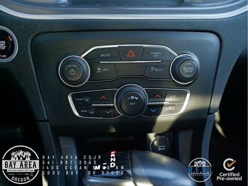 Used 2022 Dodge Charger SXT w/ Leather Interior Group image 17