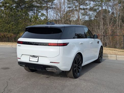 New 2026 Land Rover Range Rover Sport Dynamic SE image 5