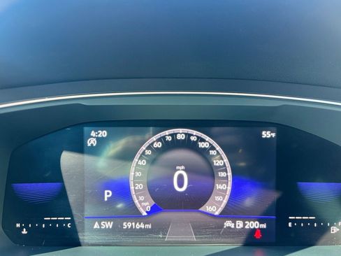 Used 2022 Volkswagen Tiguan SE R-Line image 35