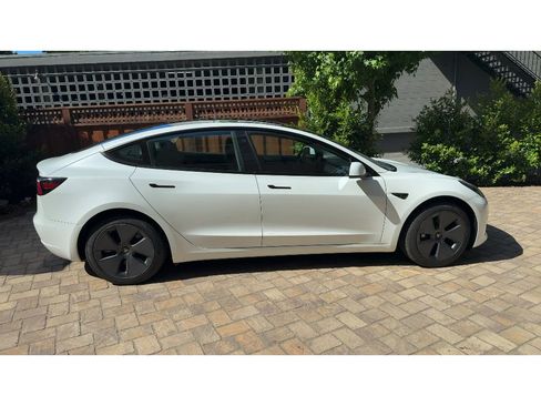 Used 2023 Tesla Model 3 Long Range AWD/4WD image 3