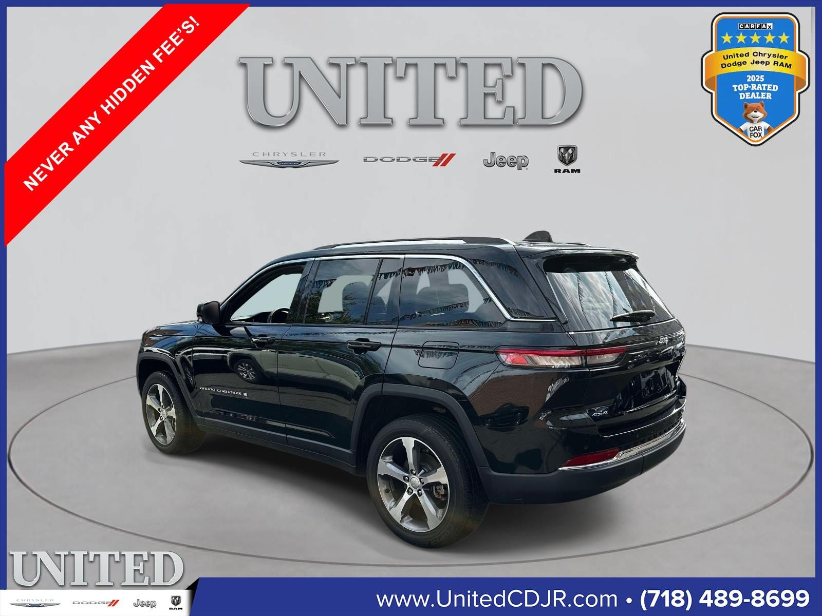 Used 2023 Jeep Grand Cherokee Limited AWD/4WD image 4