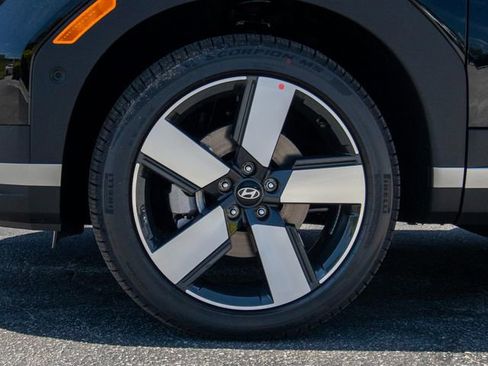 New 2026 Hyundai Santa Fe Limited FWD image 2