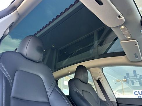 Used 2024 Tesla Model Y Long Range AWD/4WD image 20