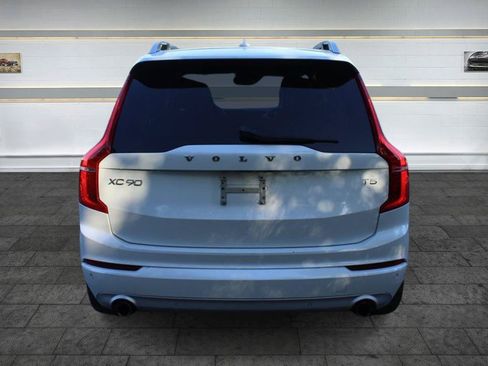 Used 2018 Volvo XC90 T5 Momentum w/ Convenience Package FWD image 6