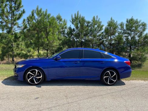 Used 2018 Honda Accord Sport image 4