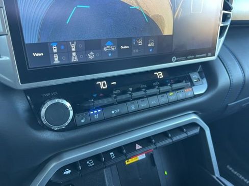 Used 2024 Toyota Tundra Platinum image 23