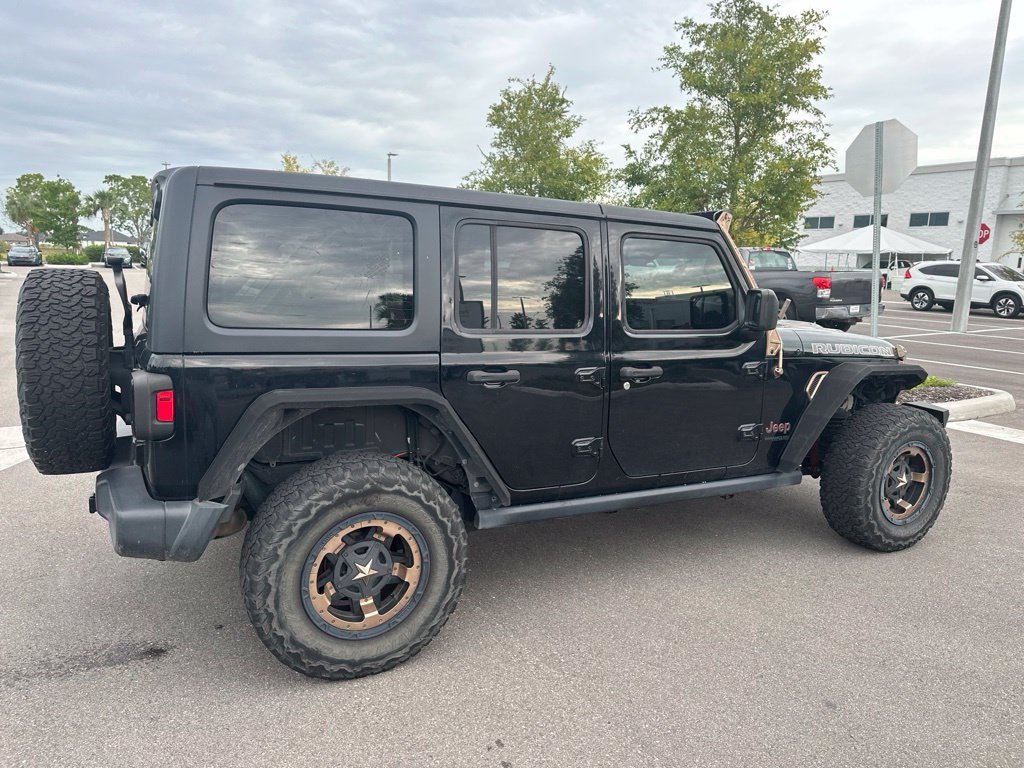 Used 2021 Jeep Wrangler Unlimited Rubicon w/ Cold Weather Group AWD/4WD image 5