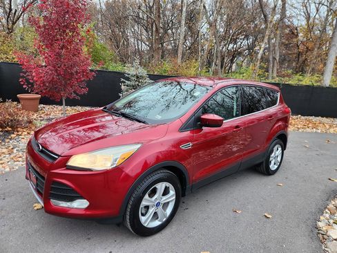 Used 2013 Ford Escape SE image 1