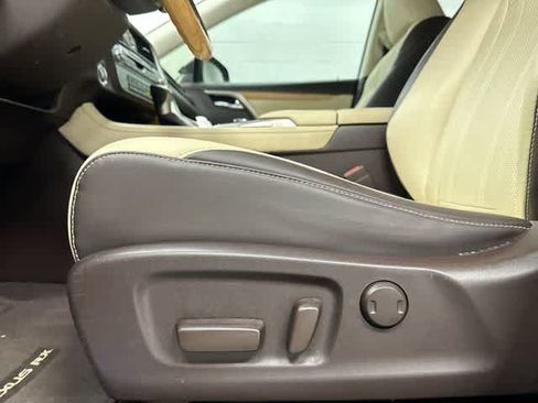 Used 2018 Lexus RX 350L FWD image 27