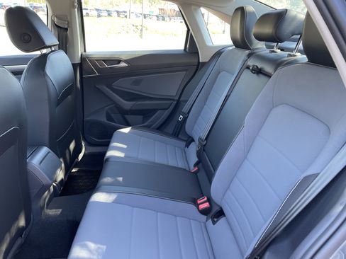 New 2026 Volkswagen Jetta SE FWD image 11