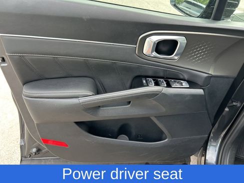 Used 2023 Kia Sorento SX image 11