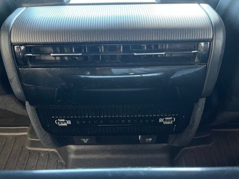 Used 2023 Jeep Grand Wagoneer Series II AWD/4WD image 45