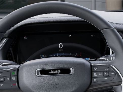 New 2026 Jeep Grand Cherokee Limited image 18