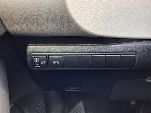 Used 2022 Toyota Corolla LE image 8