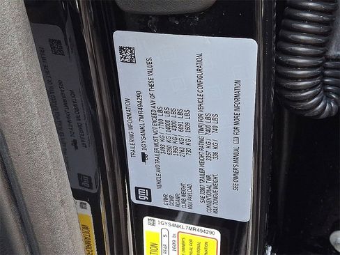 Used 2021 Cadillac Escalade ESV Sport w/ LPO, ONYX Package image 29