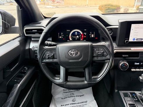Used 2025 Toyota Tacoma SR5 image 14