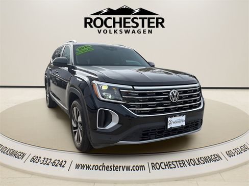 Used 2024 Volkswagen Atlas SEL image 11