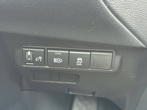 Certified 2026 Toyota Corolla Cross LE w/ Moonroof Package FWD image 34