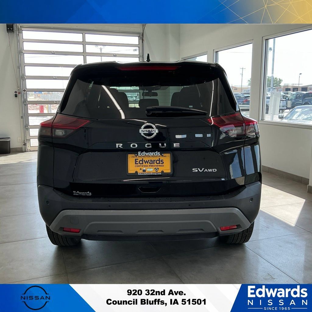 Used 2021 Nissan Rogue SV AWD/4WD image 6