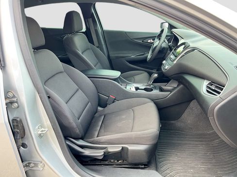 Used 2020 Chevrolet Malibu LS FWD image 25