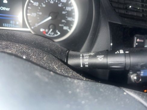 Used 2019 Nissan Sentra S image 17