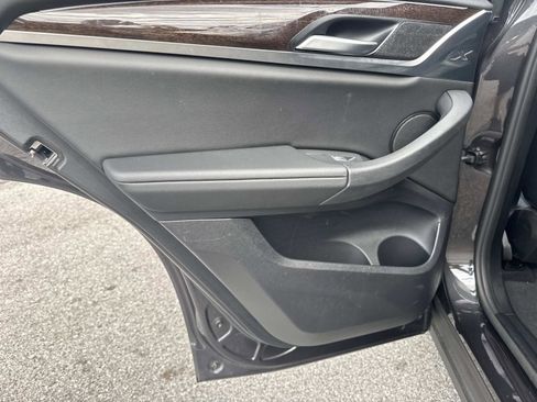 Used 2024 BMW X4 xDrive30i image 12