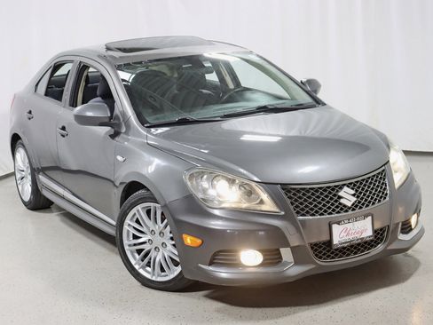 Used 2011 Suzuki Kizashi Sport GTS AWD/4WD image 6