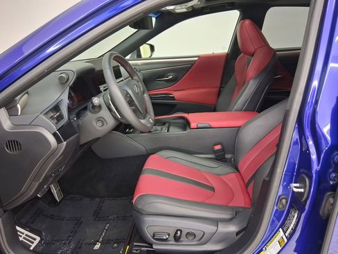 Used 2023 Lexus ES 300h F Sport image 3