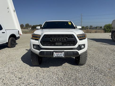 Used 2021 Toyota Tacoma SR5 w/ Blackout Package (TMS) RWD image 5