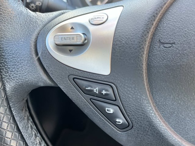 Used 2016 Nissan Sentra SR w/ SR Premium Package FWD image 30