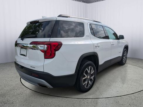 Certified 2023 GMC Acadia SLE w/ Driver Convenience Package AWD/4WD image 3